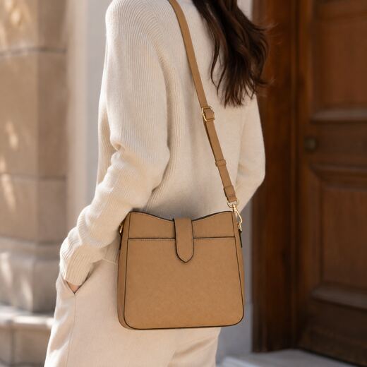 02-model-front.png