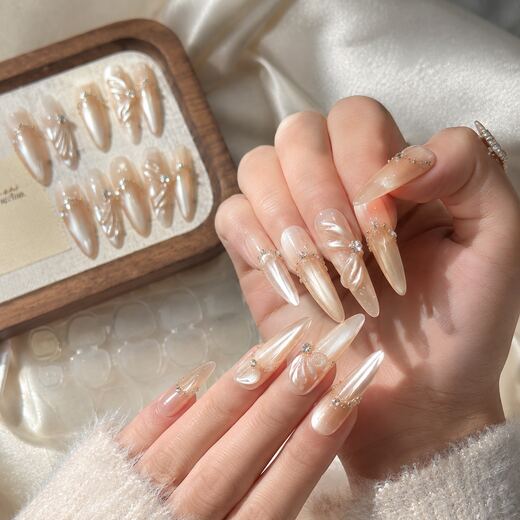 06-lifestyle-white.png